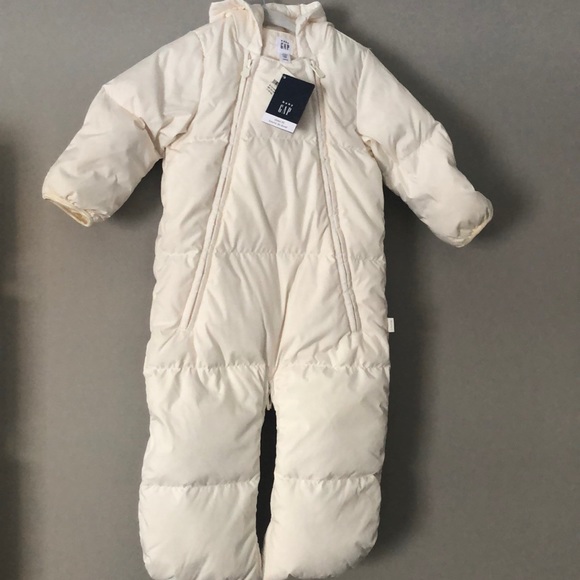 ✨sold✨Baby gap NWT snowsuit 6-12 months - Picture 7 of 15